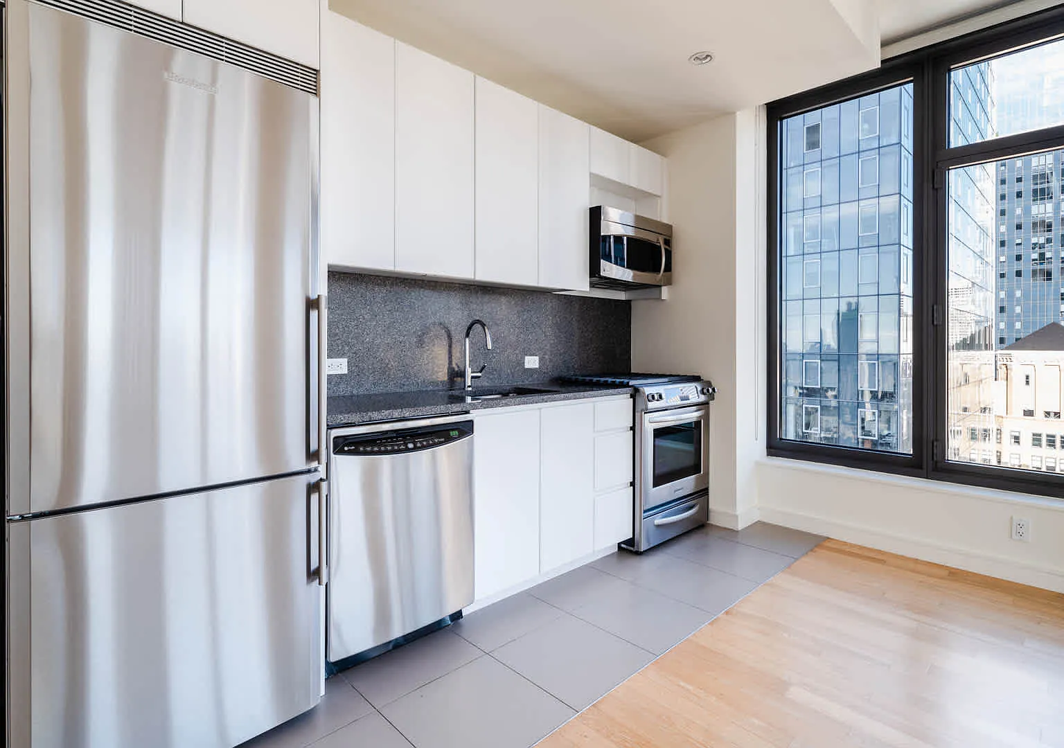 105 West 29th Street — Photo 4