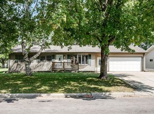 1216 4th Ave SE, Howard Lake, MN 55349