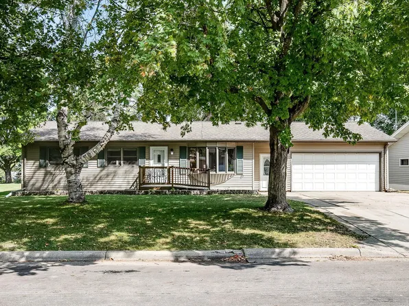 1216 4th Ave SE, Howard Lake, MN 55349