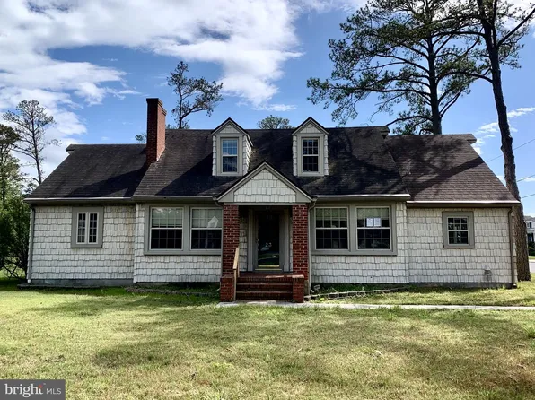 23 Hall Hwy, Crisfield, MD 21817