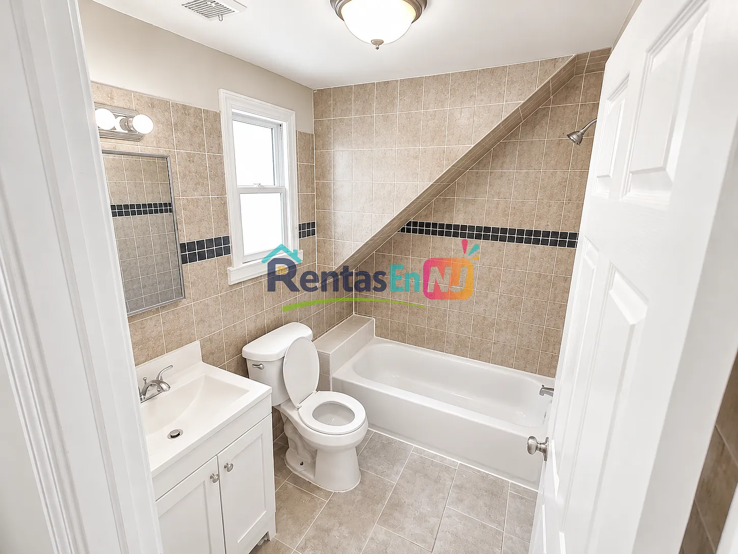 5 bed, $2,850 — Photo 4