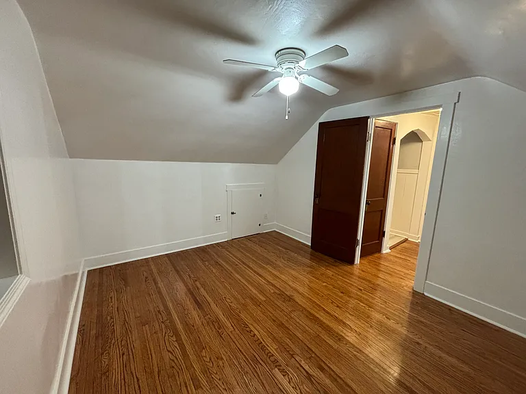 140 Sheffield Ave — Photo 7