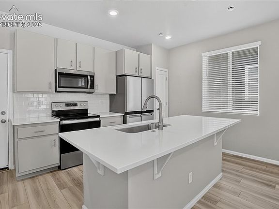4th image of 9232 Lytle Grv