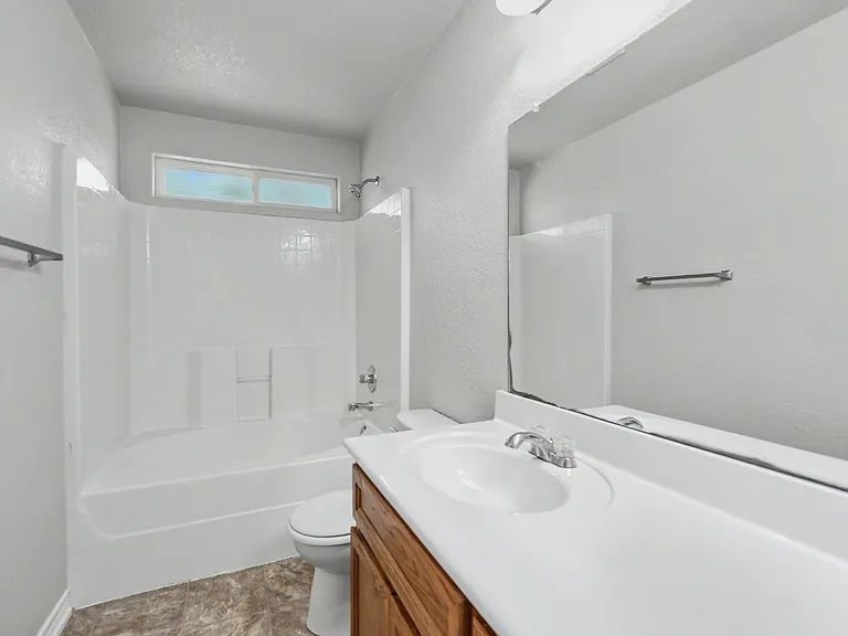 408 Bashaw Loop — Photo 13