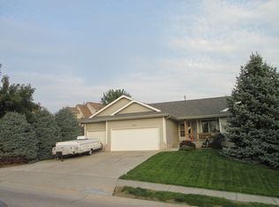 21855 Plum Creek Dr, Gretna, NE 68028