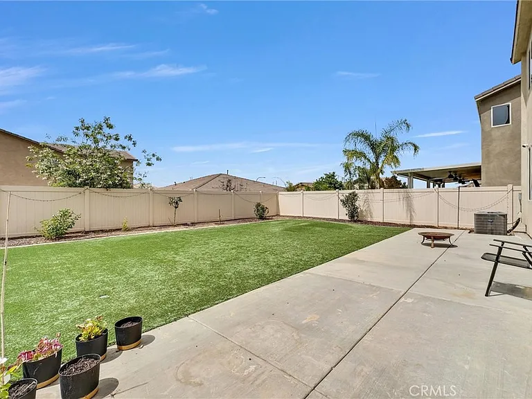 1059 Little Leaf St — Photo 24