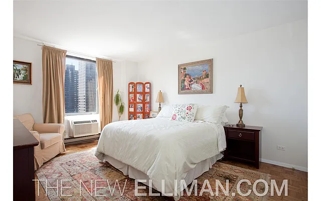 Sold by Douglas Elliman | media 10