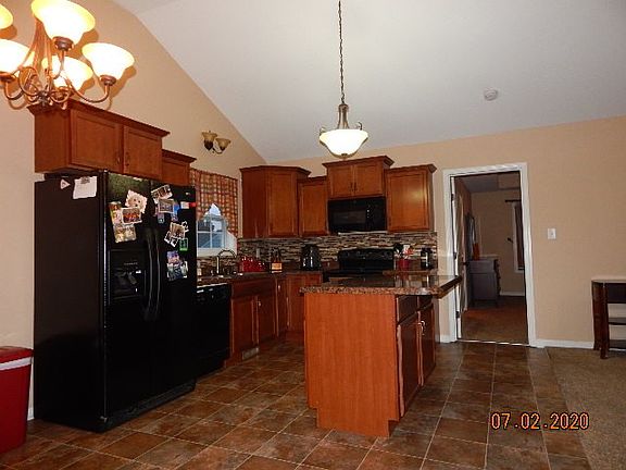 4th image of 3806 Maliki Dr