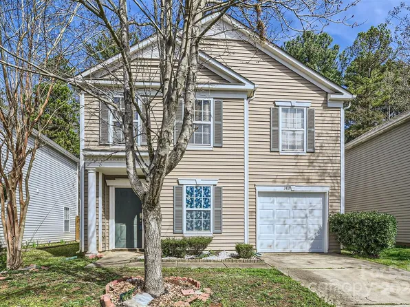 2419 Mint Thistle Ct, Charlotte, NC 28269