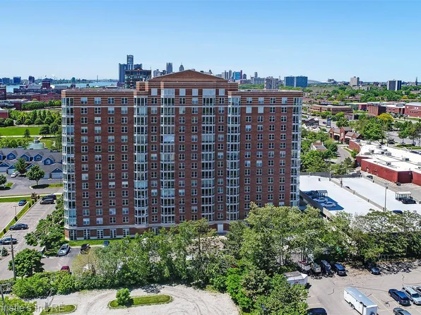 250 E Harbortown Dr APT 901, Detroit, MI 48207