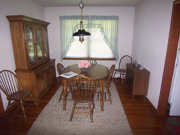 Formal dining