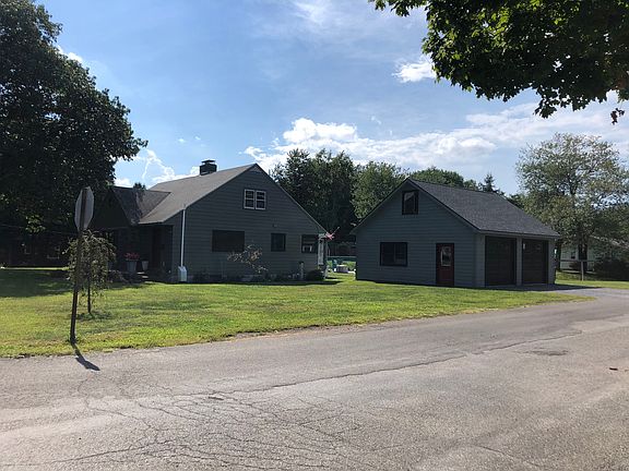 4th image of 30 Houseman Ave