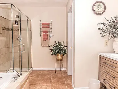 390 Tiona Rd — Photo 22