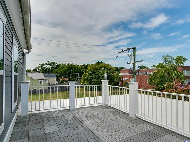1325 Porter St #B — Photo 7