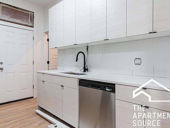 2nd image of 1404 W Olive Ave #1F
