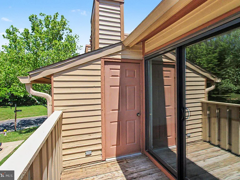 902 Dogwood Ct — Photo 26