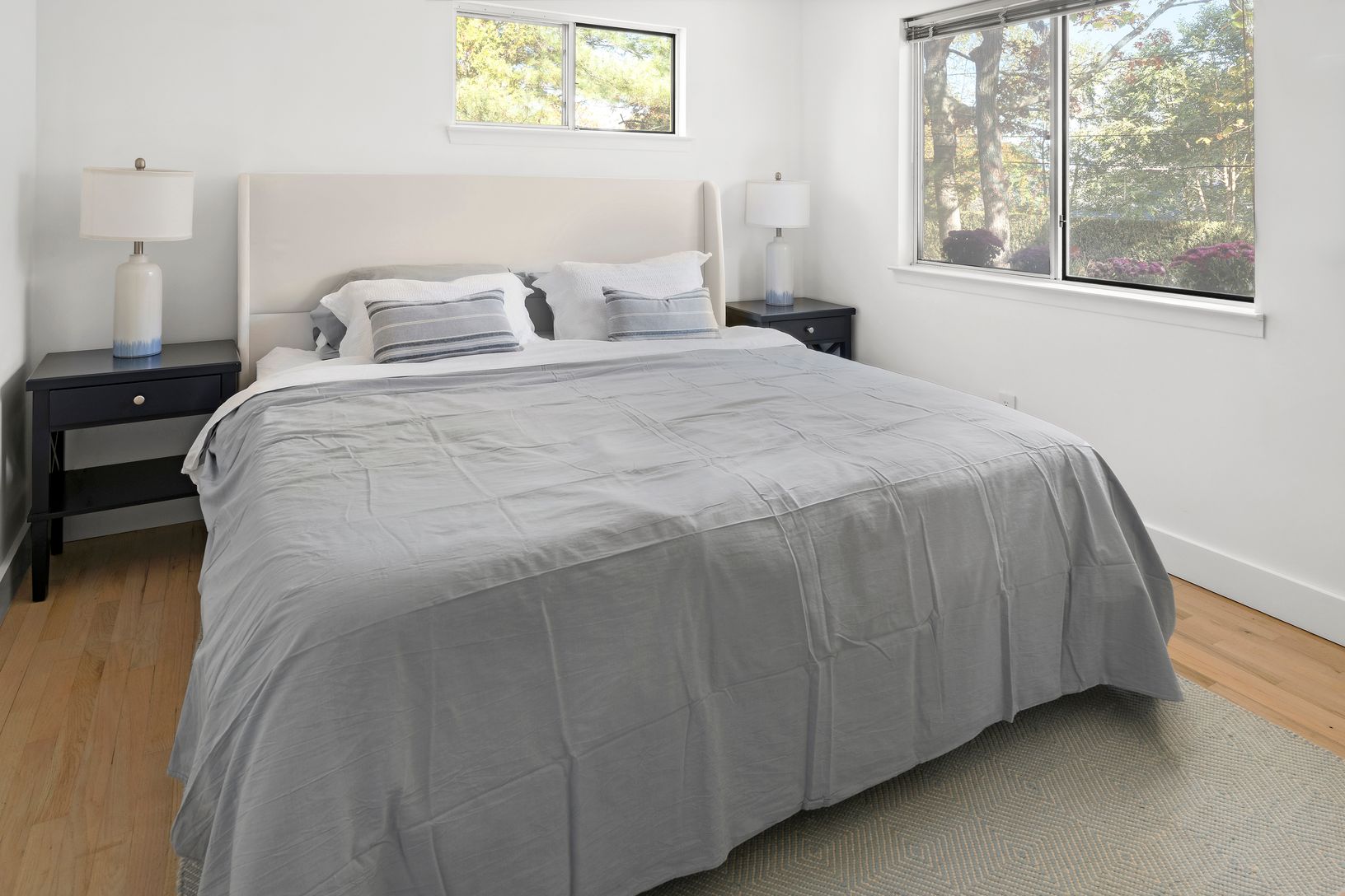  KING SIZE PRIMARY BEDROOM
