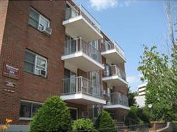 1st image of 244 Salem St APT 16