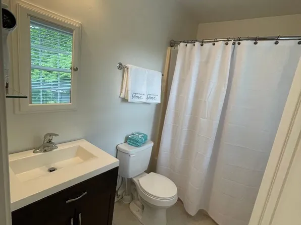 7248 141st St, Flushing, NY 11367