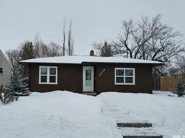 1672 103rd STREET, North Battleford, SK S9A 1L7