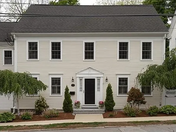 19 Oakland St, Newburyport, MA 01950