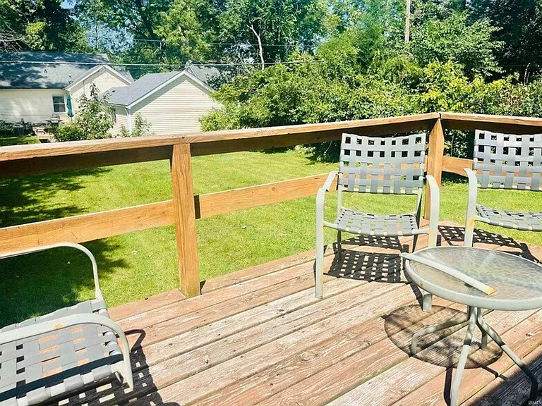 416 S Eastside Dr — Photo 14