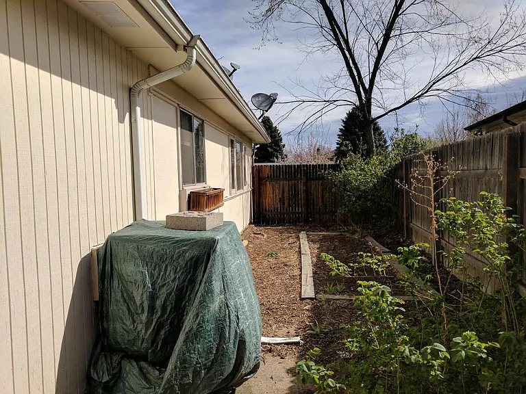 3085 S Birch St — Photo 17