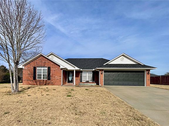3rd image of 80 Sagebrush Cir