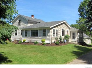 855 Porterville Rd, East Aurora, NY 14052