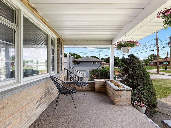 5th image of 16 Westview Lane