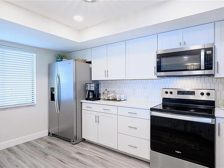586 Beachwalk Cir #O-205 — Photo 5