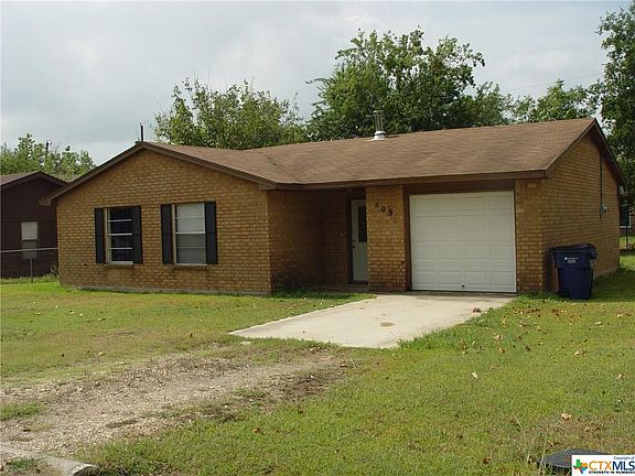 2nd image of 609 Sumbera St