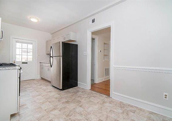4th image of 711 N Broom St APT 1