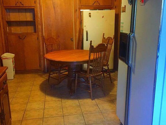 5th image of 139 W Evlyn St