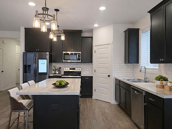 5th image of 8214 Cardinal Peak St