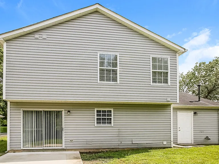 3079 Champion Ln SW — Photo 16