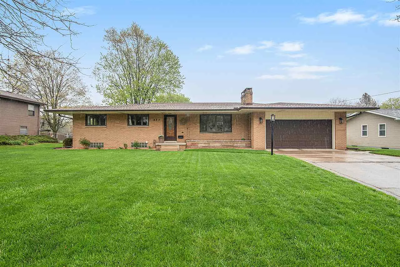 837 Ellery Ave photo 1