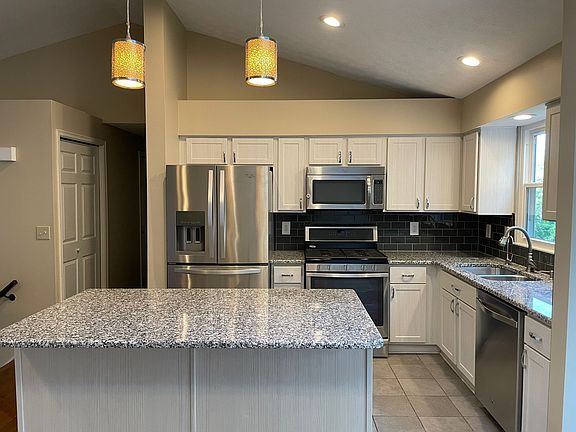 4th image of 3911 Pinto Ct #1