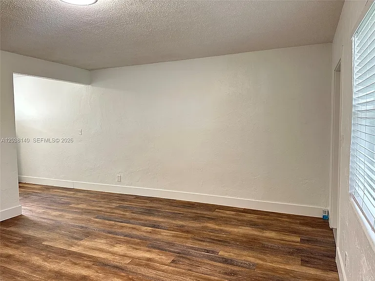 1821 Thomas St #2 — Photo 11