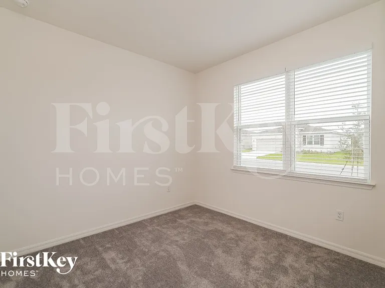 597 Crown Rose Dr — Photo 11