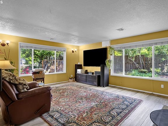 5th image of 4490 Corona St