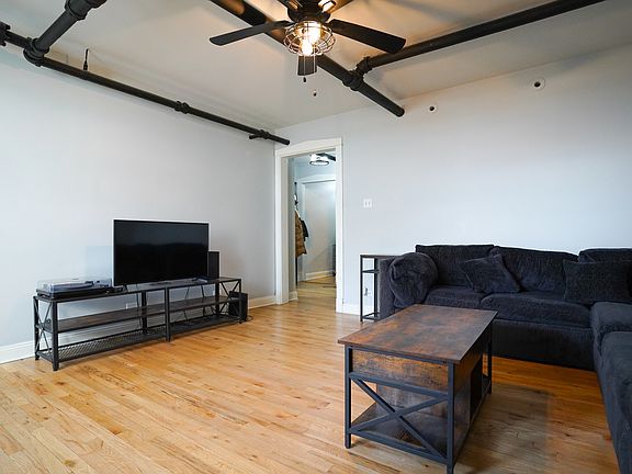 3rd image of 4402 N Malden St #G