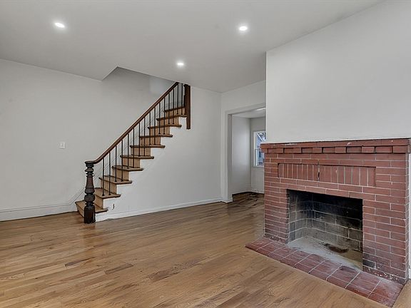4th image of 25 Tremont St