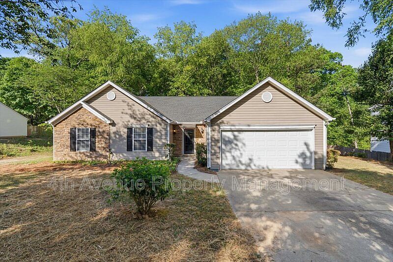 1st image of 407 Crested View Dr