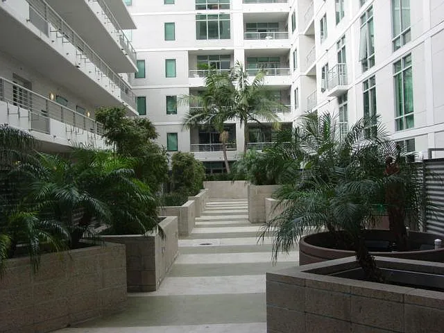 425 W Beech St #1301 — Photo 20