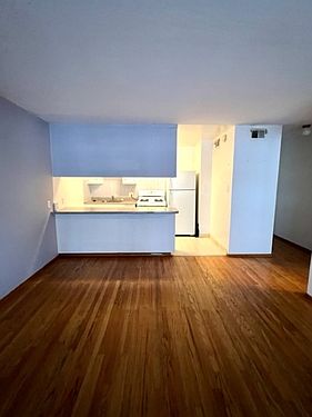 4th image of 2164 Taylor St APT 5