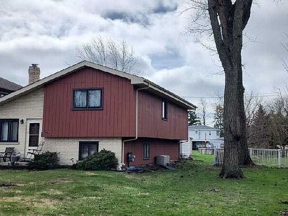 2nd image of 1723 Farwell Ave