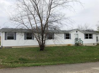 245 Blake Blvd, Elsberry, MO 63343