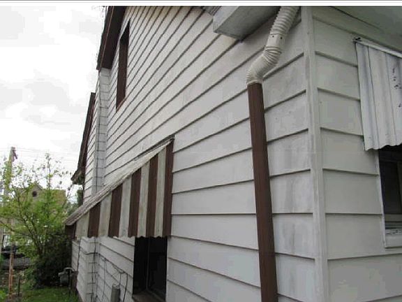 3rd image of 417 Hays Ave