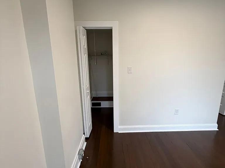 425 Hanford St — Photo 9